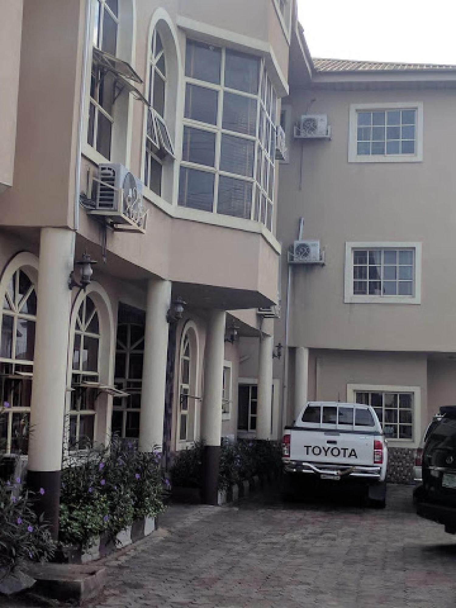 Room In Lodge - Clen-Phil Hotels And Suite Port Harcourt Zewnętrze zdjęcie