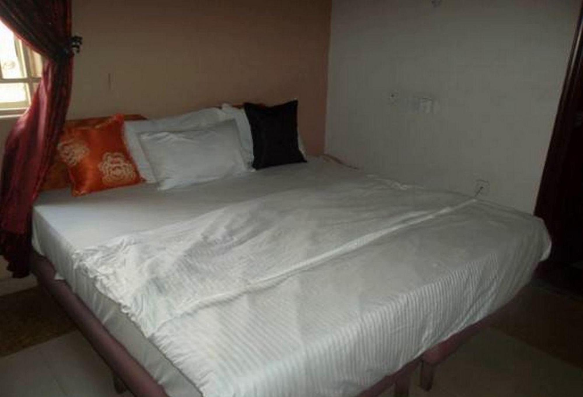 Room In Lodge - Clen-Phil Hotels And Suite Port Harcourt Zewnętrze zdjęcie